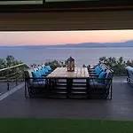 Mavi Panorama Villa *